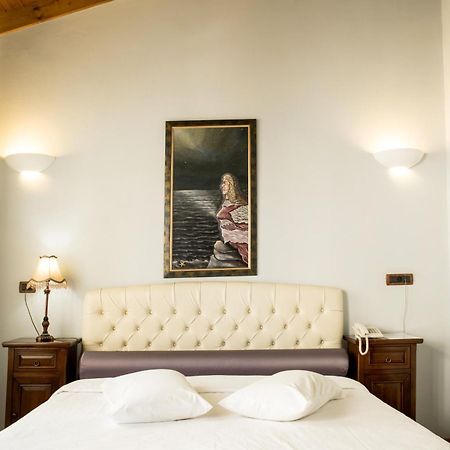 Kyveli Suites Нафпліон Номер фото
